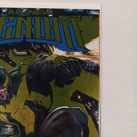 All-New Venom #1 Gold Foil Iban Coello Signed Variant Marvel Comics 2024 - Picture 9 of 9